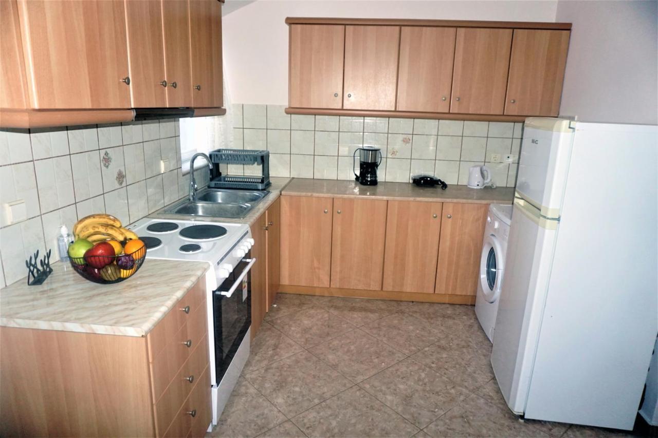 Lasithiotakis Apartments Poros  Zewnętrze zdjęcie