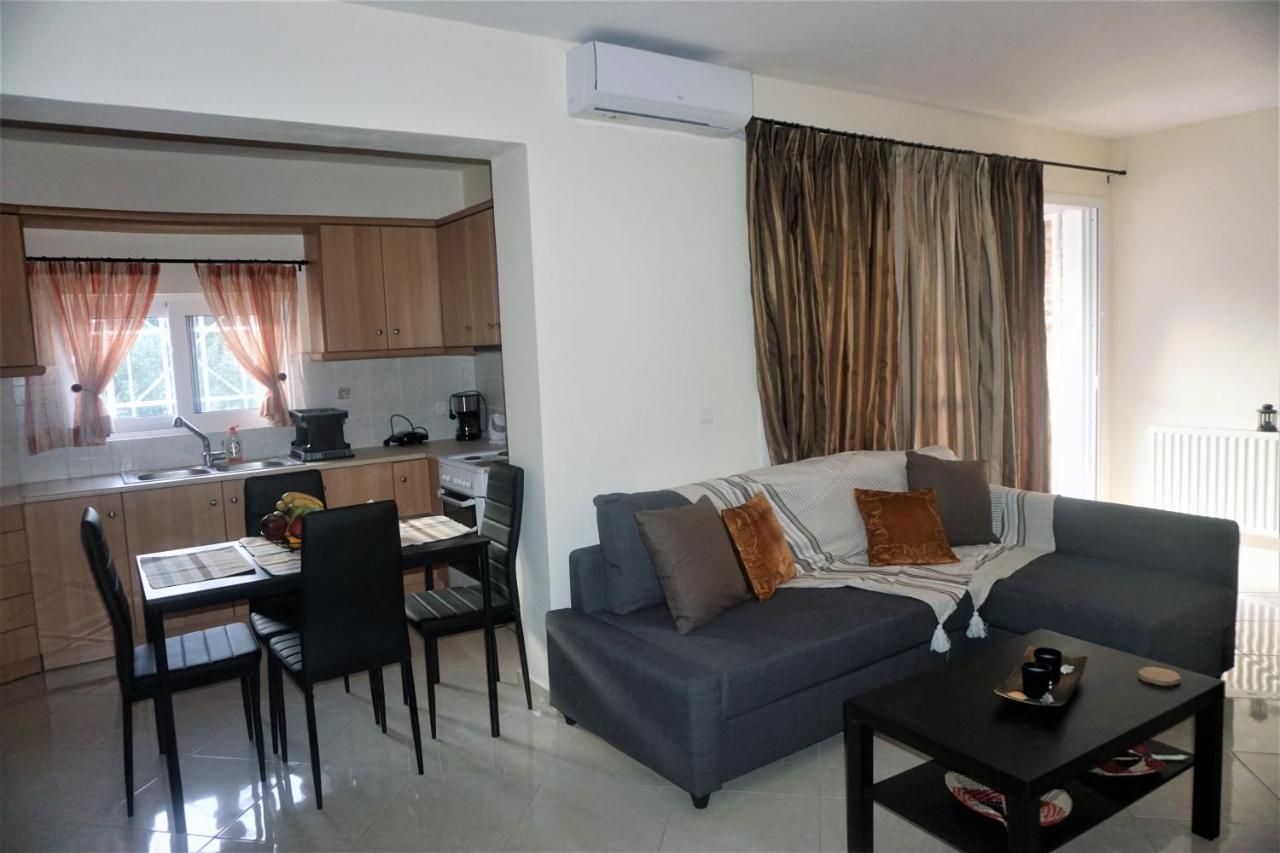 Lasithiotakis Apartments Poros  Zewnętrze zdjęcie